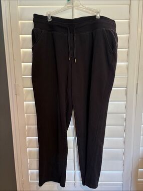 2 Womens size 1X Black and Gray Drawstring sweat Pants in good condition